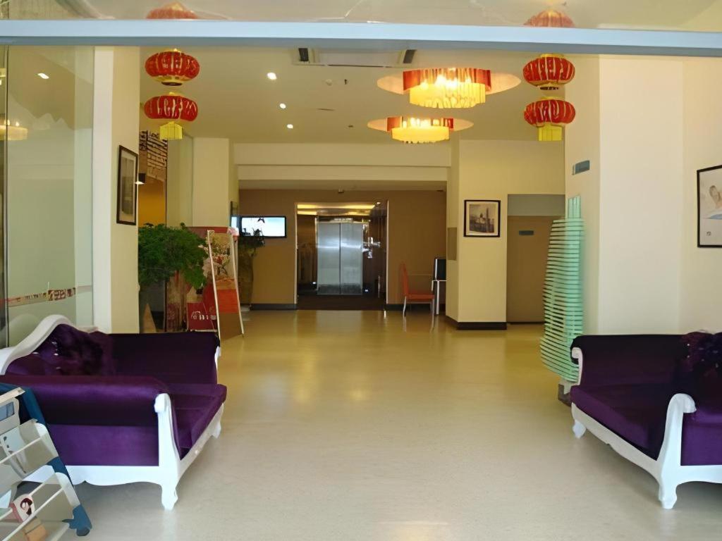 Jinjiang Inn Qingdao Wuxi Square Nanjing Road Metro Station Екстер'єр фото